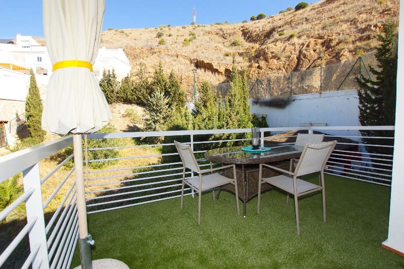 5 soveværelse Byhus til salg i Malaga by med swimmingpool garage - € 1.098.000 (Ref: 8458476)