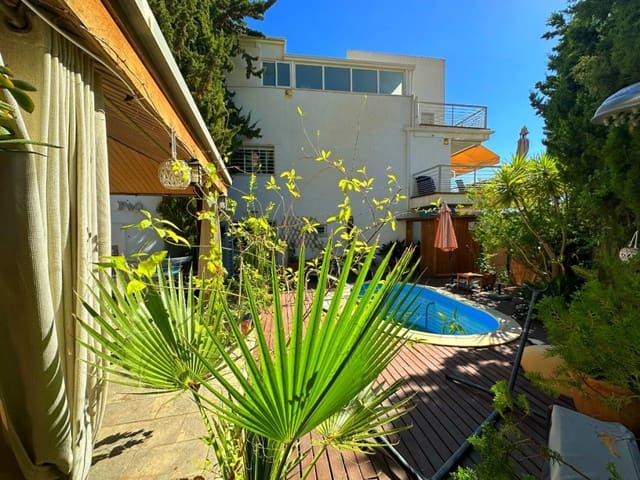 5 makuuhuone Omakotitalo myytävänä paikassa El Limonar, Málaga kaupunki mukana uima-altaan 
autotalli - 1 098 000 € (Ref: 8458476)