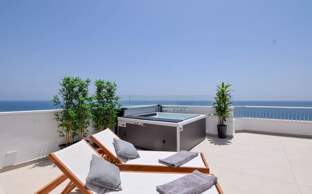 3 makuuhuone Kattohuoneisto myytävänä paikassa Torreblanca, Fuengirola mukana 
autotalli - 1 197 000 € (Ref: 8577543)