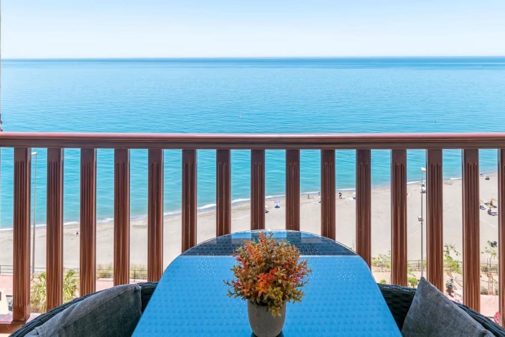 2 soveværelse Lejlighed til salg i Benalmadena med swimmingpool garage - € 450.000 (Ref: 8577559)