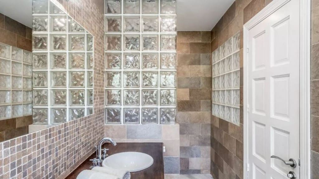 3 sovrum Villa till salu i Estepona med pool - 1 295 000 € (Ref: 8577568)