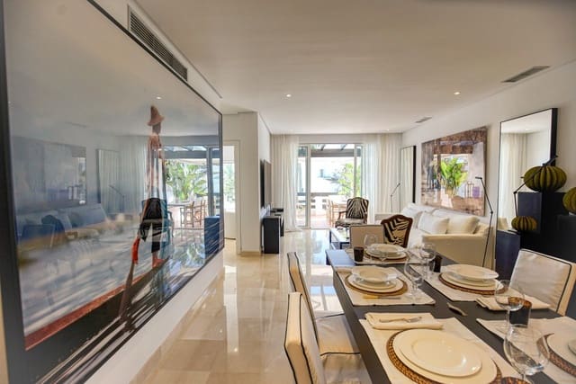 2 bedroom Penthouse for sale in Estepona with pool - € 996,000 (Ref: 8577574)