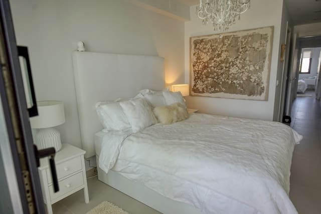 2 quarto Apartamento para venda em Estepona com piscina garagem - 500 000 € (Ref: 8577575)