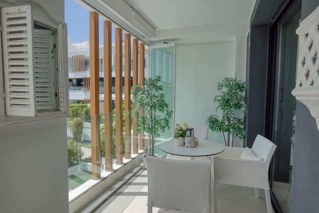 2 quarto Apartamento para venda em Estepona com piscina garagem - 500 000 € (Ref: 8577575)