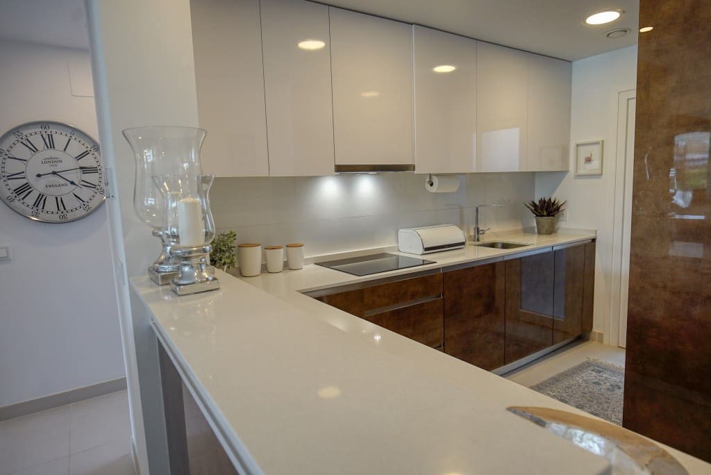 2 soveværelse Lejlighed til salg i Estepona med swimmingpool garage - € 500.000 (Ref: 8577575)