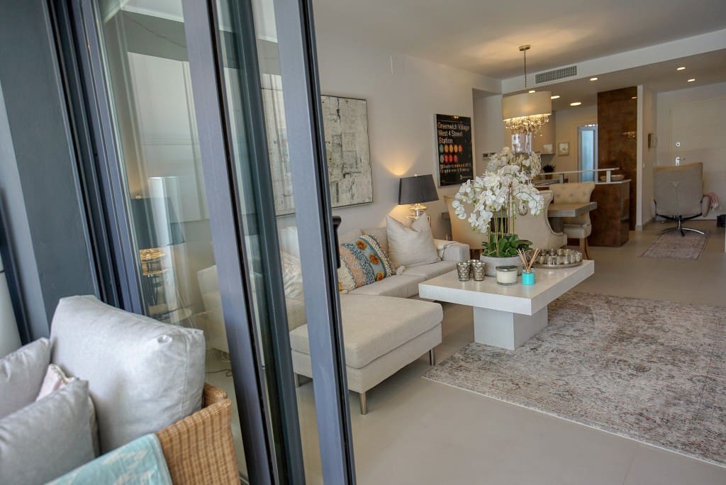 2 soveværelse Lejlighed til salg i Estepona med swimmingpool garage - € 500.000 (Ref: 8577575)