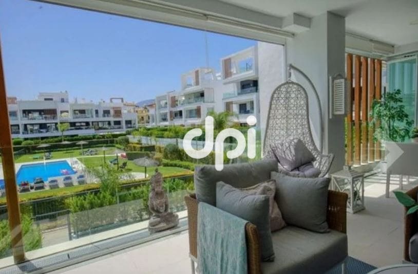 2 soveværelse Lejlighed til salg i Estepona med swimmingpool garage - € 500.000 (Ref: 8577575)