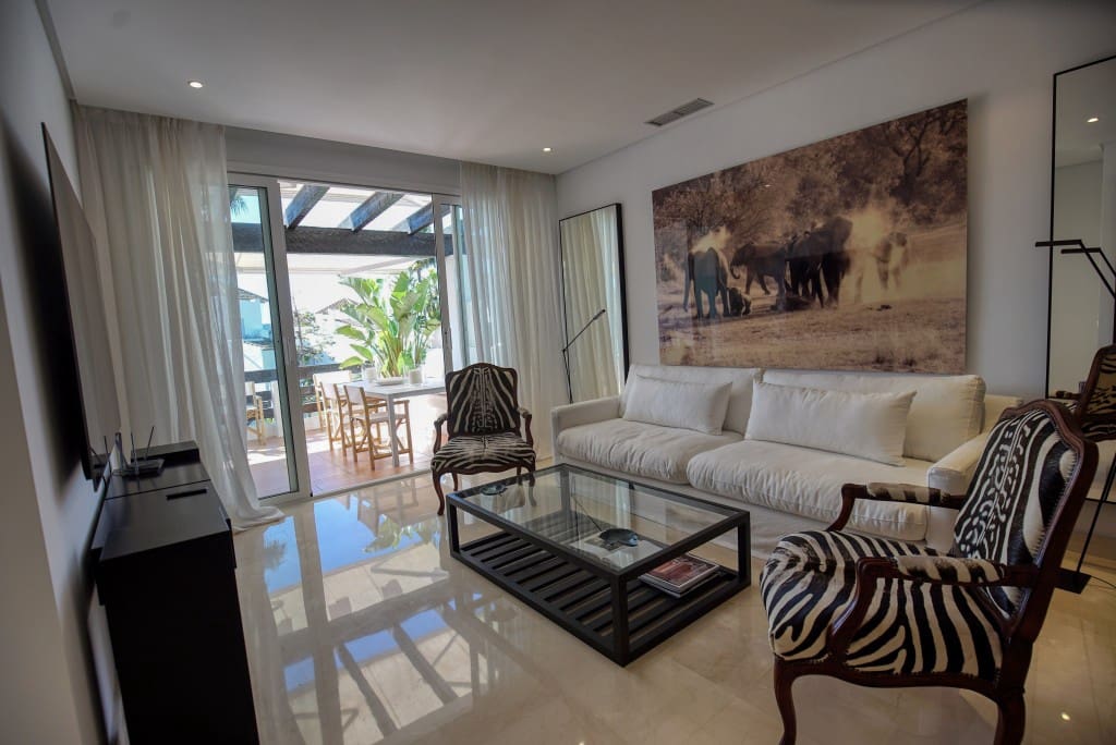 2 quarto Penthouse para venda em Estepona - 996 000 € (Ref: 8577576)