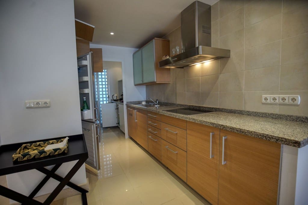 2 quarto Penthouse para venda em Estepona - 996 000 € (Ref: 8577576)