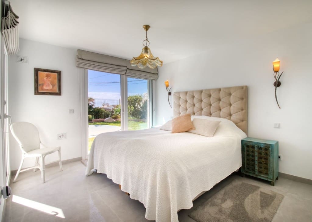 4 soverom Villa til salgs i Bahia Dorada med svømmebasseng - € 1 295 000 (Ref: 8577595)