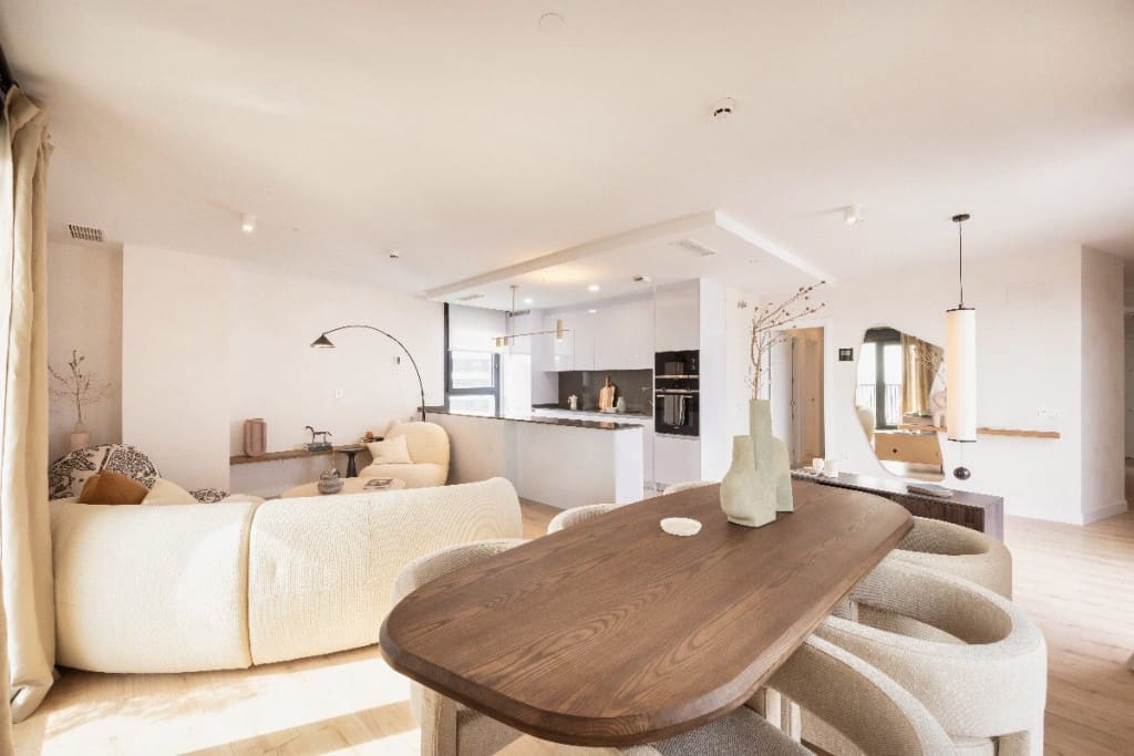 4 bedroom Apartment for sale in Malaga city with pool - € 2,000,000 (Ref: 8584168)