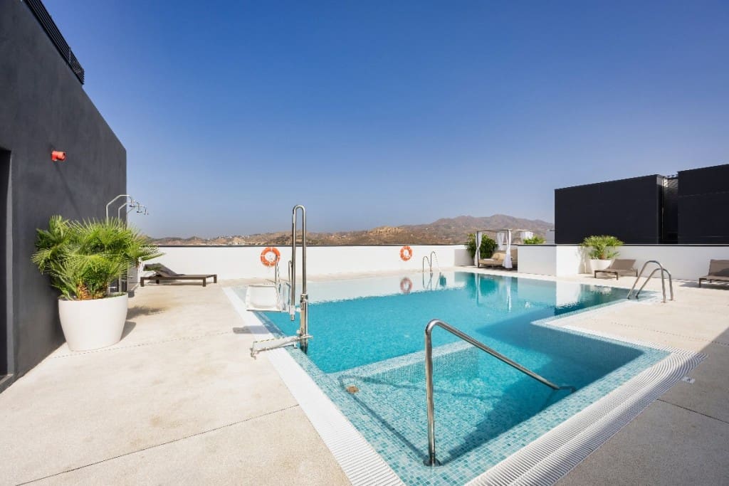 4 bedroom Apartment for sale in Malaga city with pool - € 2,000,000 (Ref: 8584168)