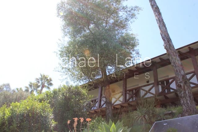 Chalet de 5 habitaciones en Sotogrande, San Roque en venta con piscina - 2.780.000 € (Ref: 8684613)