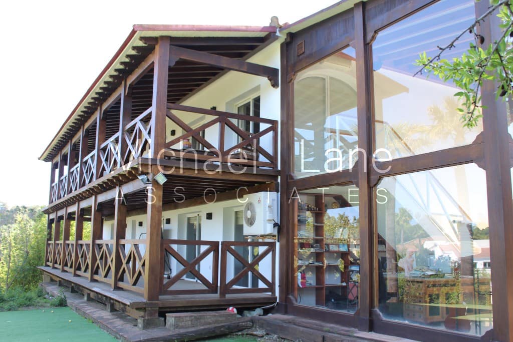 5 soverom Villa til salgs i Sotogrande med svømmebasseng - € 2 780 000 (Ref: 8684613)