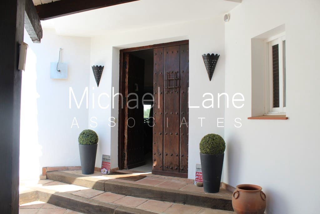 5 soverom Villa til salgs i Sotogrande med svømmebasseng - € 2 780 000 (Ref: 8684613)