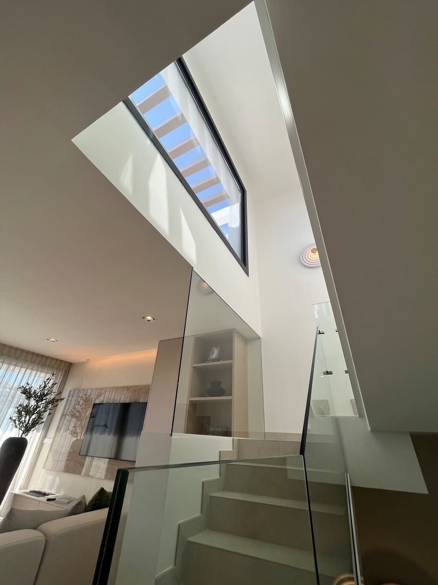 4 bedroom Townhouse for sale in Fuengirola with pool garage - € 1,196,000 (Ref: 8684614)
