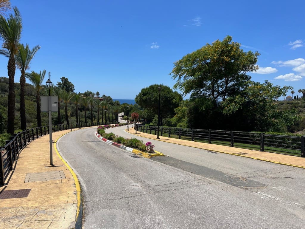 Casa de 3 habitaciones en Manilva en venta con piscina - 465.000 € (Ref: 8684647)