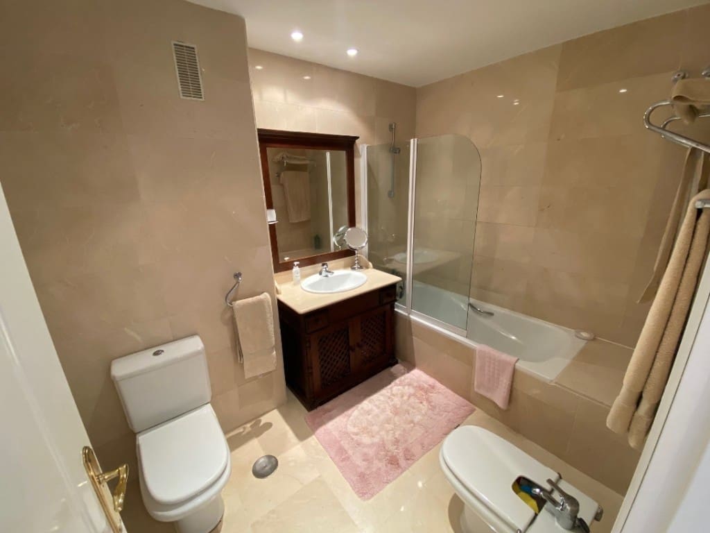 3 camera da letto Appartamento in vendita in Benahavis con piscina garage - 385.000 € (Rif: 8684651)