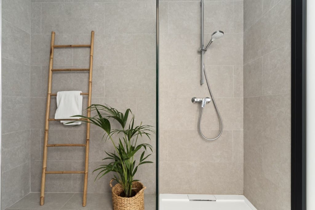 6 bedroom Villa for sale in New Golden Mile with pool - € 1,495,000 (Ref: 8755207)