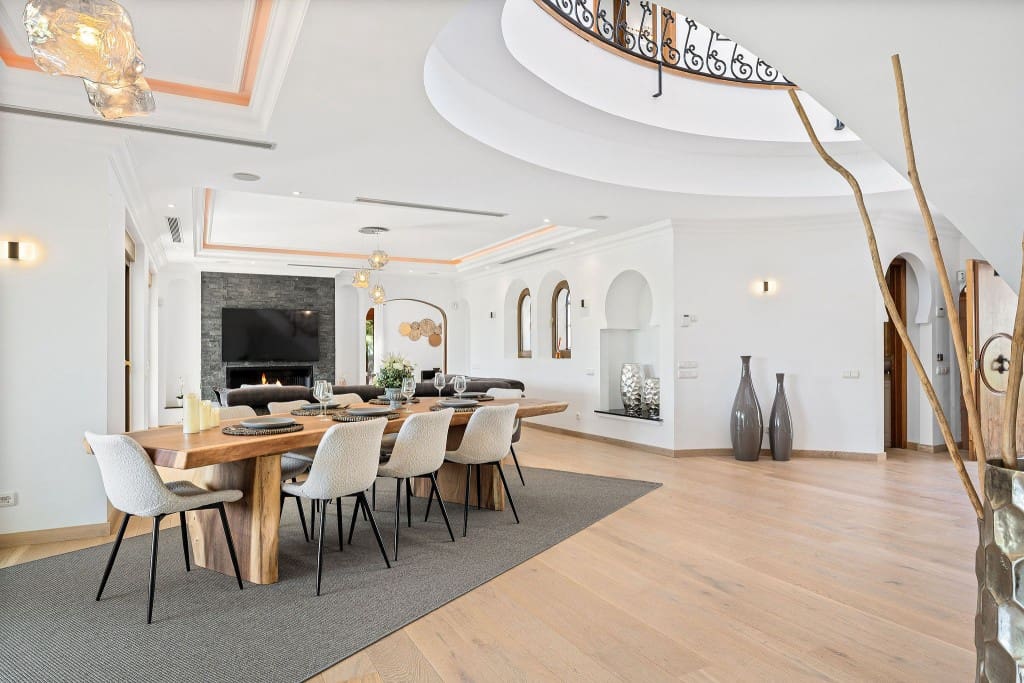 6 quarto Moradia para venda em Benahavis com piscina - 3 499 000 € (Ref: 8755226)