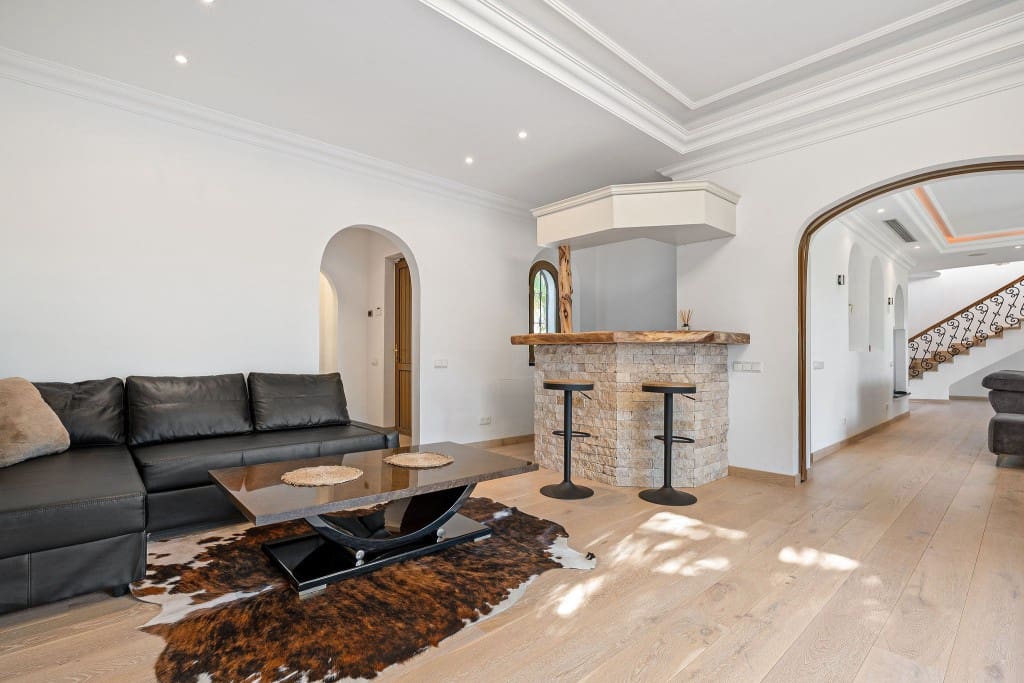 6 quarto Moradia para venda em Benahavis com piscina - 3 499 000 € (Ref: 8755226)