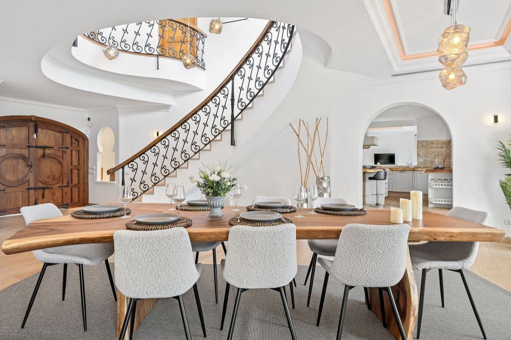 6 quarto Moradia para venda em Benahavis com piscina - 3 499 000 € (Ref: 8755226)