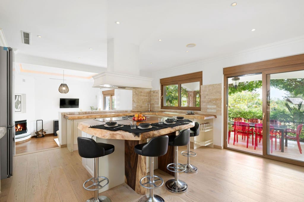 6 quarto Moradia para venda em Benahavis com piscina - 3 499 000 € (Ref: 8755226)