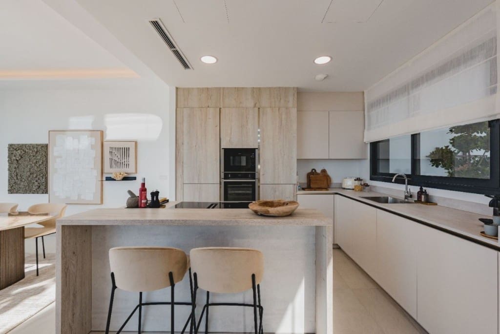 4 sypialnia Willa na sprzedaż w Marbella z basenem - 1 675 000 € (Ref: 8759542)