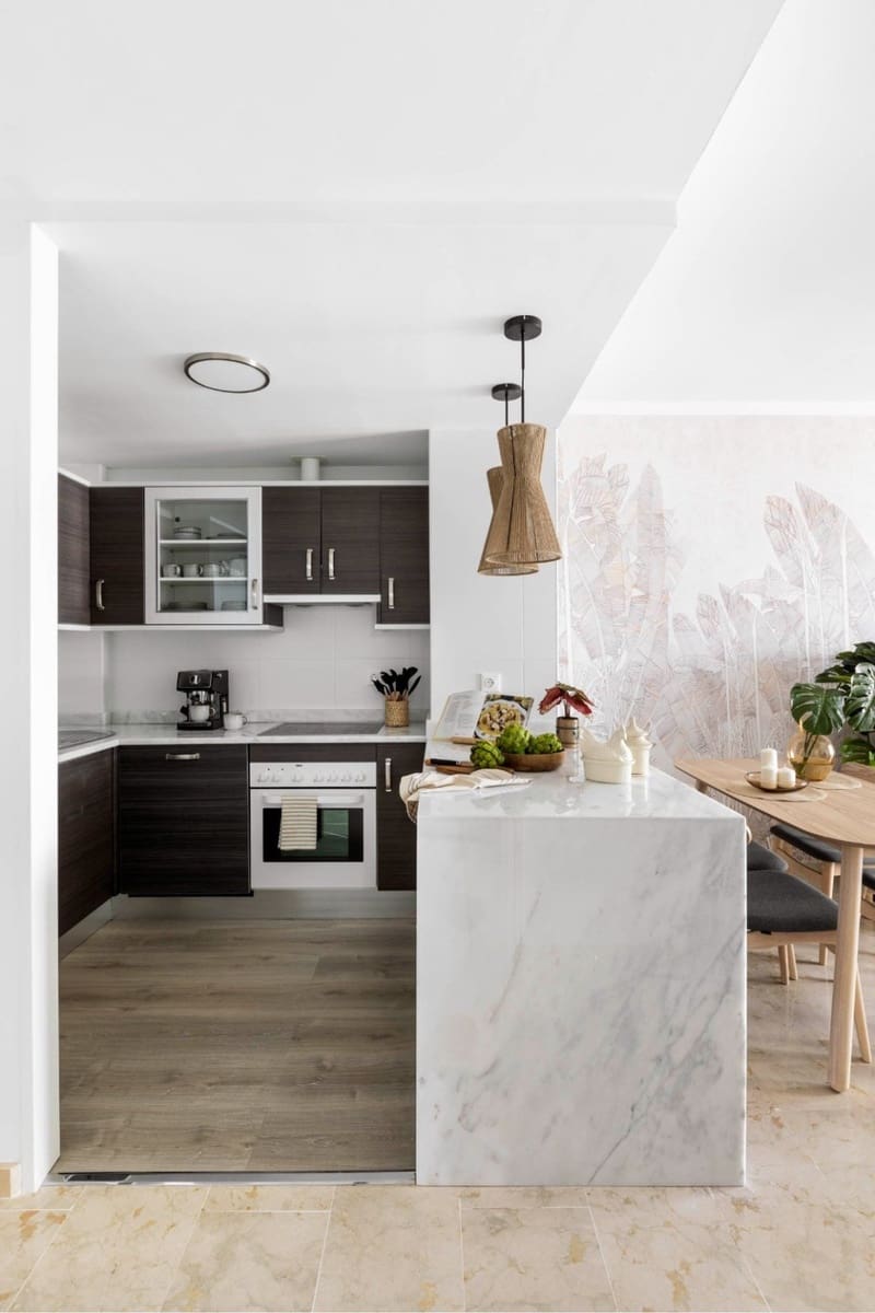 2 soverom Penthouse til salgs i Manilva med svømmebasseng garasje - € 210 000 (Ref: 8875511)