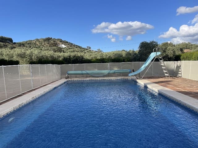 6 soveværelse Finca/Landehus til salg i Antequera med swimmingpool garage - € 545.000 (Ref: 9001015)