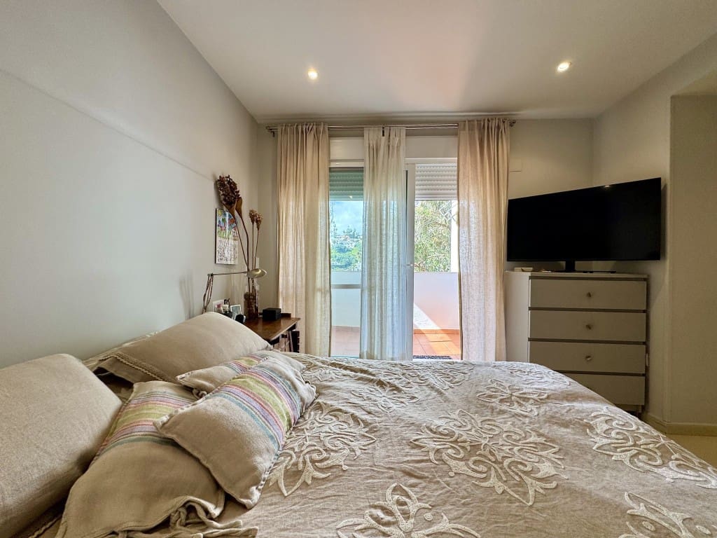 2 sypialnia Penthouse na sprzedaż w Torrequebrada z basenem garażem - 399 990 € (Ref: 9217229)