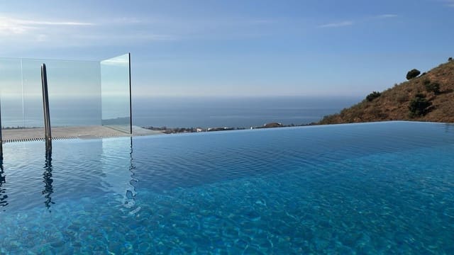 2 sypialnia Apartament na sprzedaż w Rincón de la Victoria z basenem - 424 000 € (Ref: 9291200)