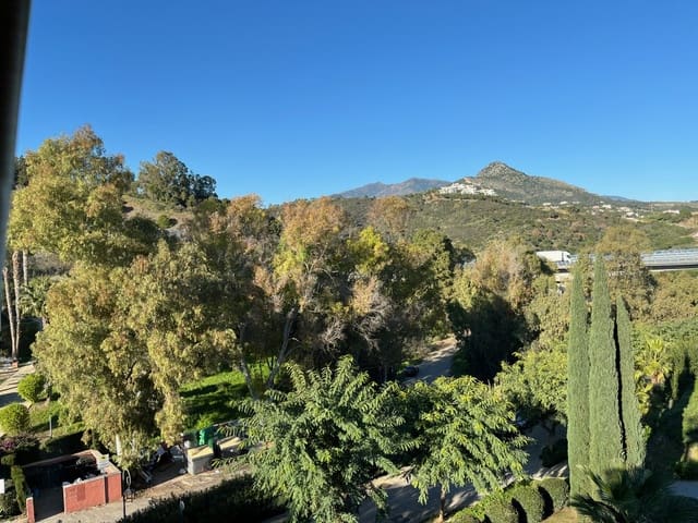 2 sypialnia Apartament na sprzedaż w Los Flamingos z basenem - 270 000 € (Ref: 9455825)