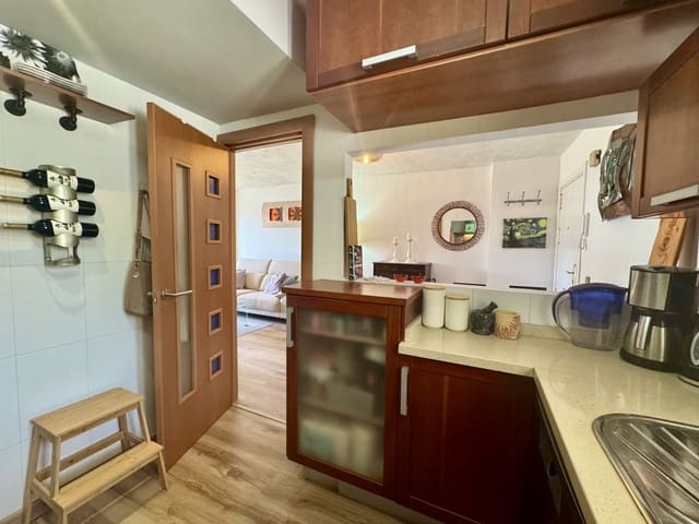 2 soveværelse Lejlighed til salg i Torrequebrada, Benalmádena med swimmingpool garage - € 360.000 (Ref: 9471114)