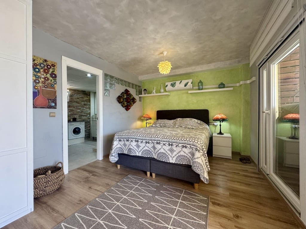 2 bedroom Apartment for sale in Torrequebrada with pool garage - € 360,000 (Ref: 9471114)