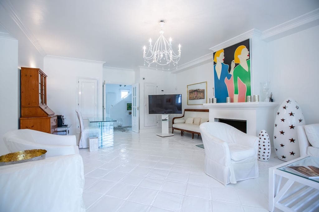 3 sovrum Villa till salu i San Roque med pool - 1 200 000 € (Ref: 9471126)