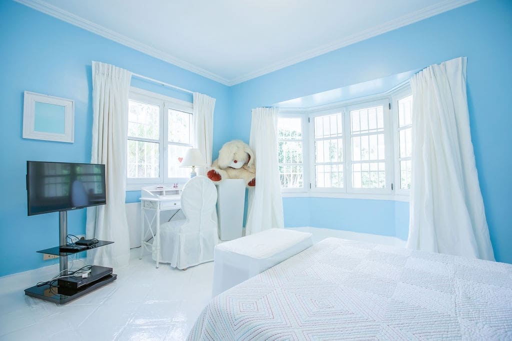 3 sovrum Villa till salu i San Roque med pool - 1 200 000 € (Ref: 9471126)