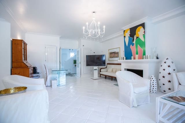 3 sovrum Villa till salu i San Roque med pool - 1 200 000 € (Ref: 9471126)