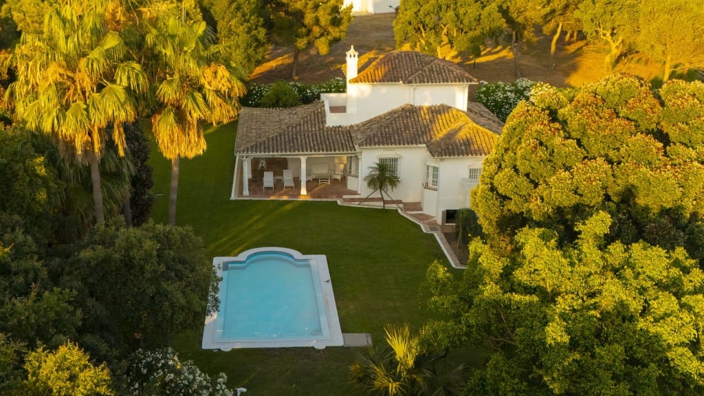 3 sovrum Villa till salu i San Roque med pool - 1 200 000 € (Ref: 9471126)