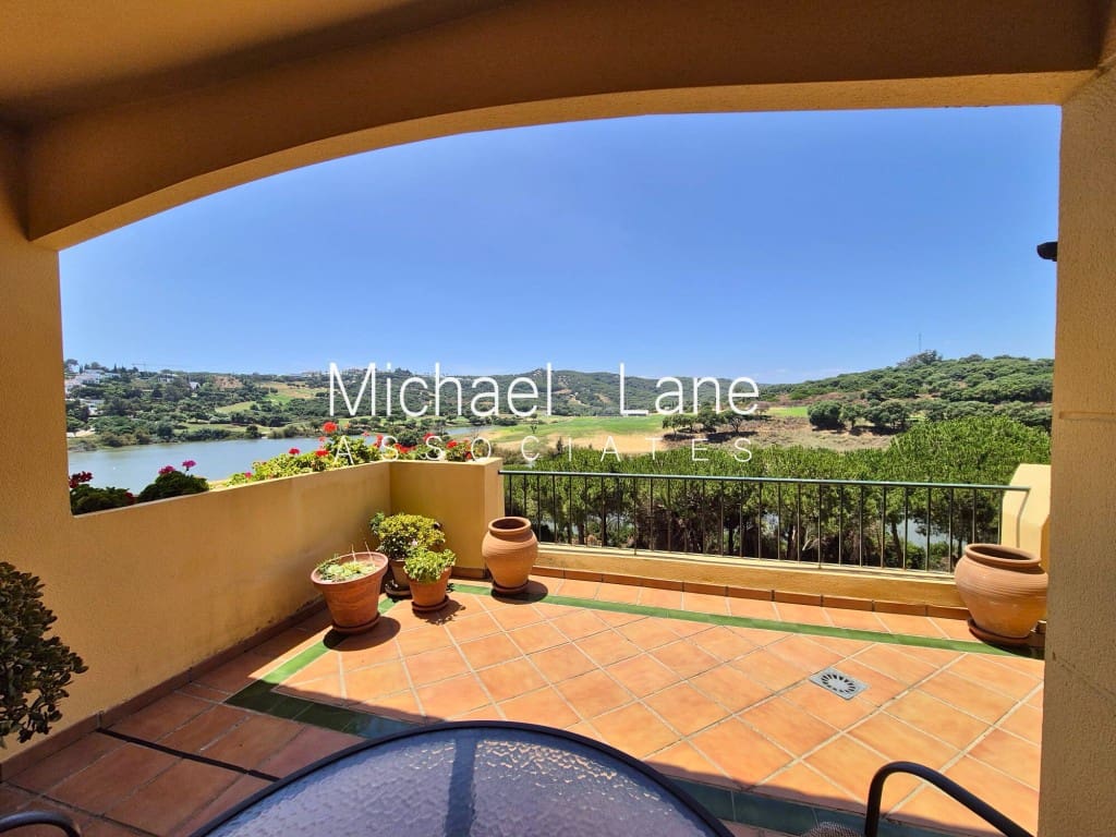 2 makuuhuone Kattohuoneisto myytävänä paikassa Sotogrande mukana uima-altaan 
autotalli - 475 000 € (Ref: 9471131)