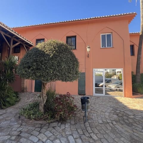 Gewerbe zu verkaufen in Calahonda, Mijas - 199.000 € (Ref: 9471133)
