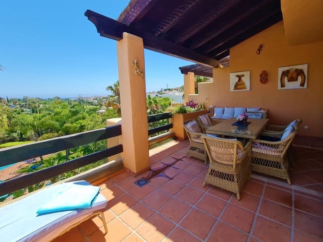 2 soverom Penthouse til salgs i New Golden Mile, Estepona med svømmebasseng - € 499 000 (Ref: 9471136)