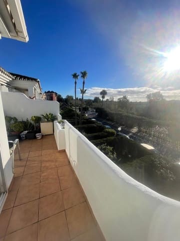 Ático de 2 habitaciones en Mijas Golf, Mijas en venta con piscina garaje - 295.000 € (Ref: 9575621)