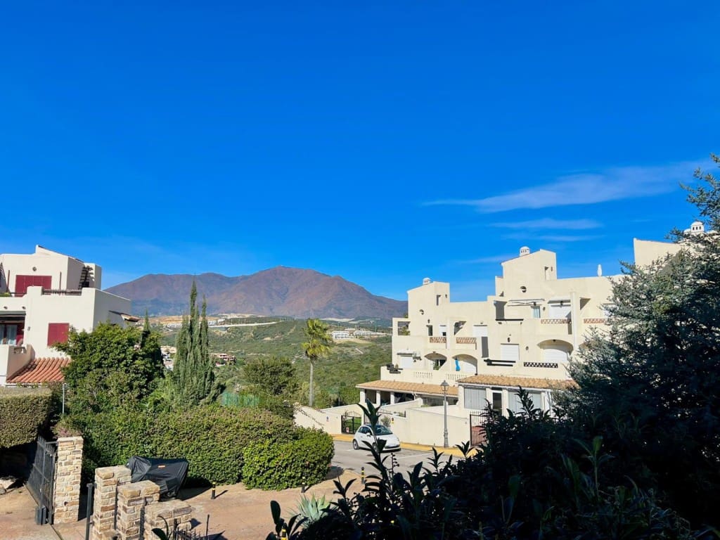 2 slaapkamer Appartement te koop in Bahia de Casares met zwembad - € 249.995 (Ref: 9575623)