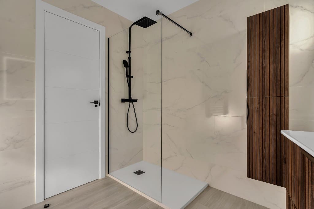 3 quarto Apartamento para venda em Nueva Andalucia com piscina - 695 000 € (Ref: 9575624)