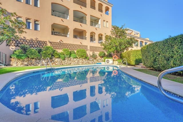 3 quarto Apartamento para venda em Nueva Andalucia, Marbella com piscina - 695 000 € (Ref: 9575624)