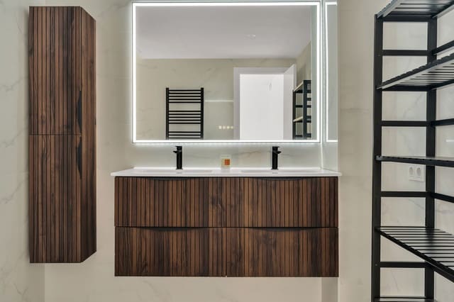 3 quarto Apartamento para venda em Nueva Andalucia, Marbella com piscina - 695 000 € (Ref: 9575624)