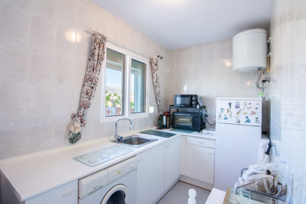 Apartamento de 1 habitación en Torrox Park en venta con piscina - 165.000 € (Ref: 9575625)