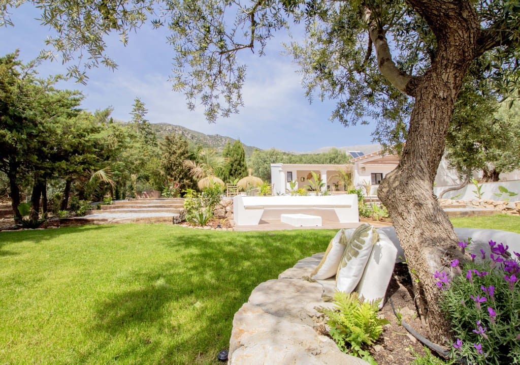 7 bedroom Finca/Country House for sale in Periana with pool - € 749,000 (Ref: 9683367)