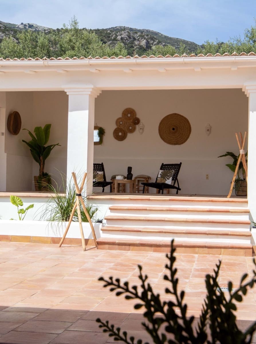 7 bedroom Finca/Country House for sale in Periana with pool - € 749,000 (Ref: 9683367)